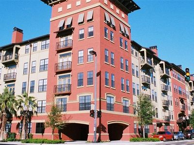 911 N ORANGE AVENUE #235