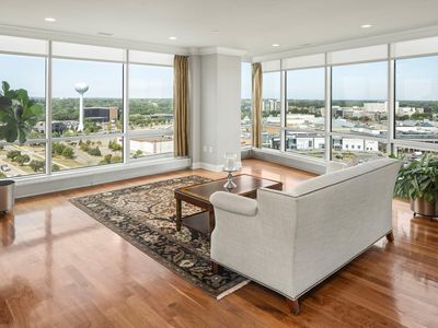 3209 Galleria Unit 1302