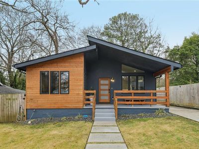 1074 Astor Ave SW