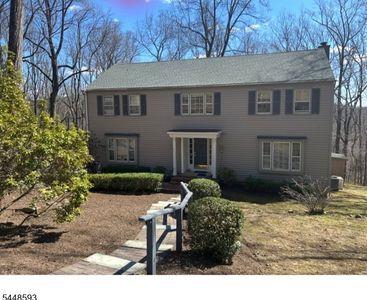 Property at 9 E Fox Chase Rd, Chester, NJ