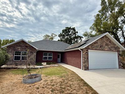 168 Crab Tree Lane