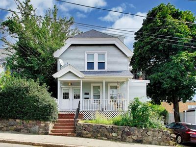 9 Irving St