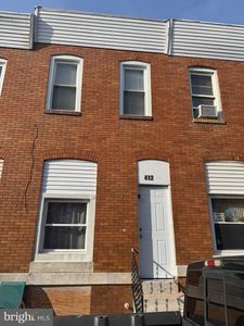 412 N Curley St