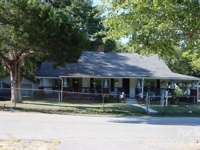 224 Godfrey St