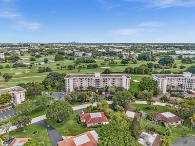 2950 N Palm Aire Drive #607