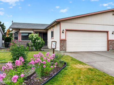 1537 W Woodlawn Dr APT 1