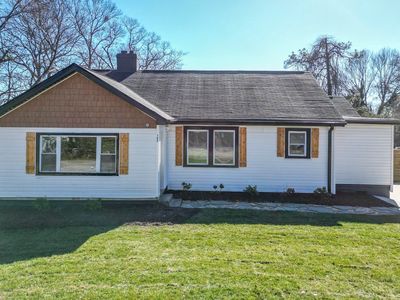 105 Monteith Cir
