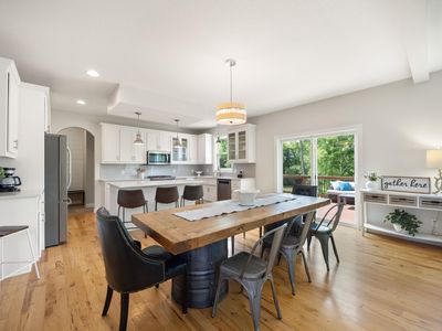 19564 Prairieview Dr S