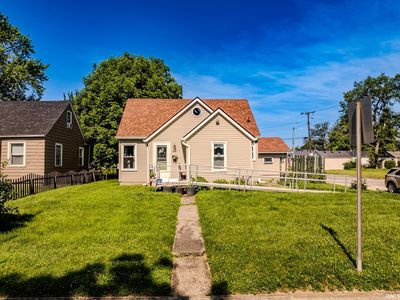 2313 N Maplewood Ave