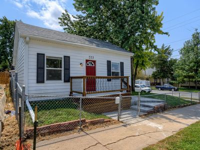 553 Mill St