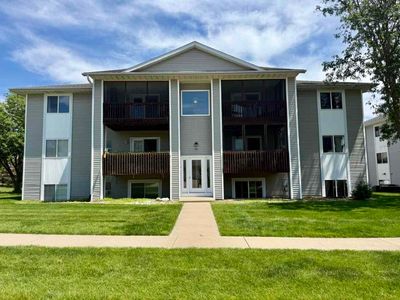540 Augusta Cir APT 9