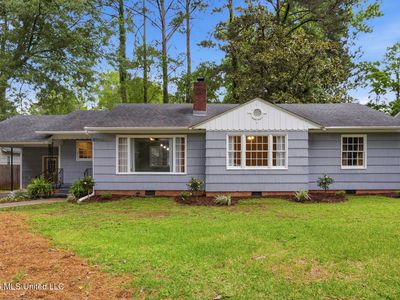 1010 Cedar Hill Dr