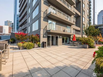 1415 2nd Avenue #2106