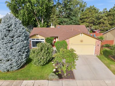 2217 N Amethyst Ave