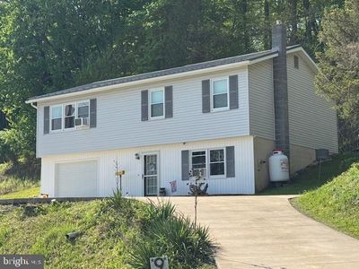 Property at 9 Pine Park Dr, Lewistown, PA