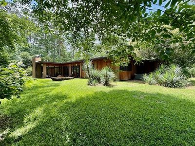 504 Live Oak Rd
