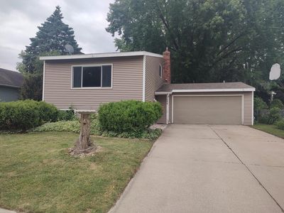 1404 City View Ct NE