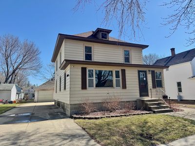 616 W Redwood St
