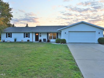 Property at 121 Avalon Dr, Bryan, OH