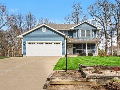 2019 Lakewood Pl