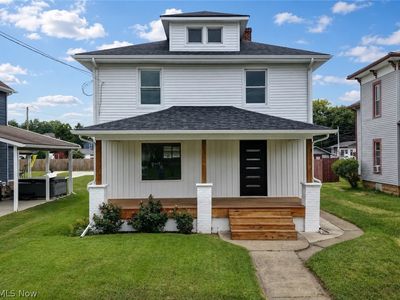 309 Redwood St SW
