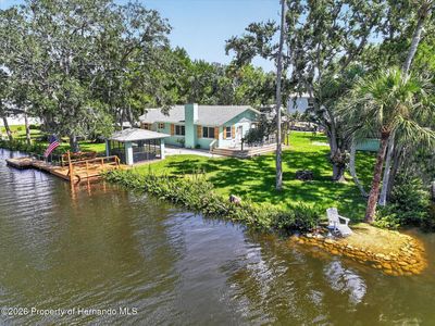6086 Island Dr
