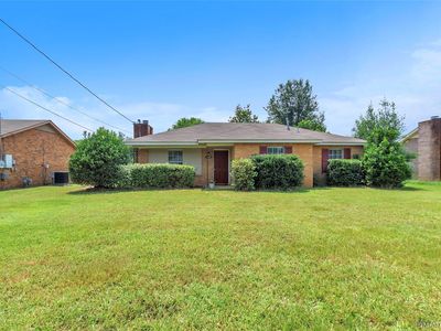 1609 Deatsville Hwy