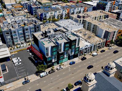 241 10th Street #302