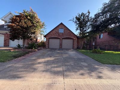 11823 Meadowchase Dr