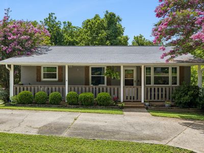 1109 Taylor Town Rd