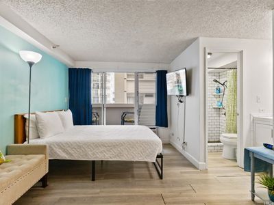 2463 Kuhio Ave APT 307