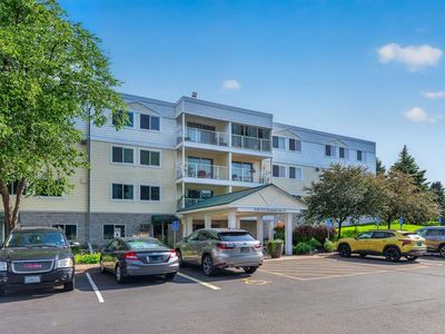 132 Demont Ave E APT 232