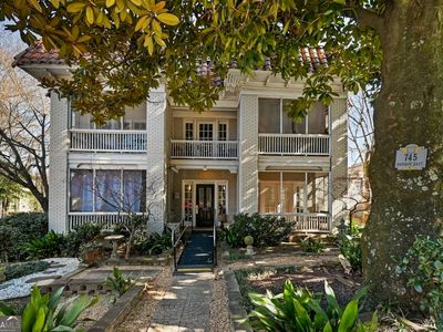 745 Monroe Dr NE APT 1