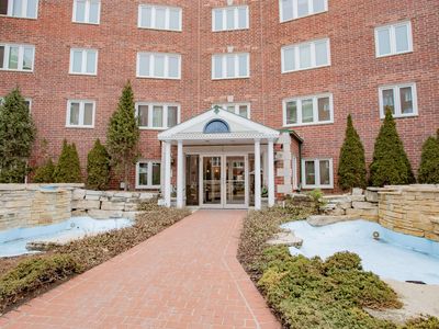 8540 W Foster Ave Unit 504