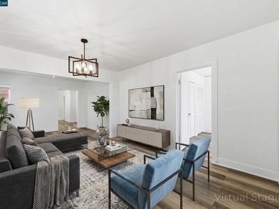 10 12th St