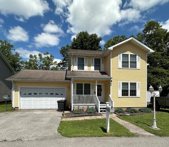 367 Saint Martins Ln