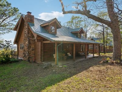 14484 Valley View Dr