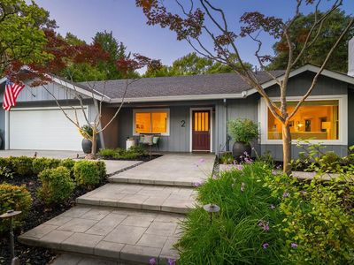 2 Brooke Drive