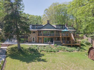 2206 Timberlake Dr