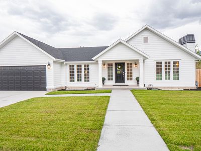 2295 E Woodchuck Way