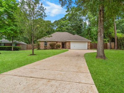 10367 Royal Magnolia Dr