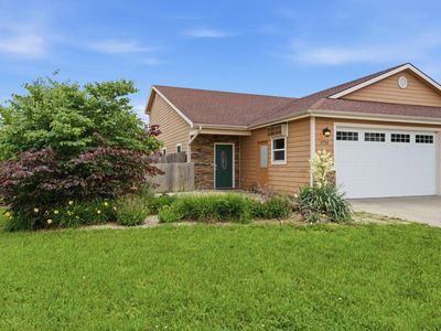 2721 Buttonwood Dr