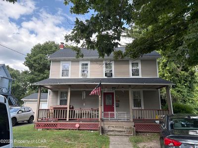 Property at 69 Woodlawn Ave, Dallas, PA