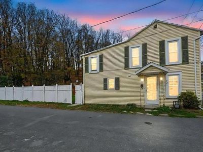 901 Fairview St
