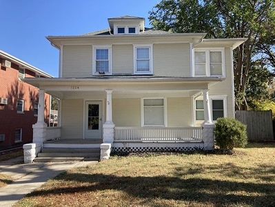 1224 S 22nd St