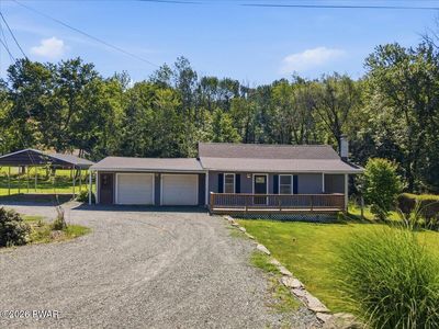 61 Lakeside Dr