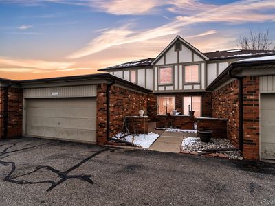 Property at 49285 Ashley Ct, Shelby Township, MI