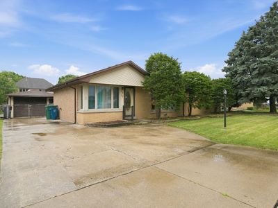 5425 W 83rd Pl
