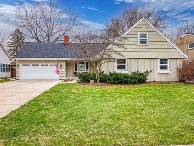 421 HAWTHORNE STREET