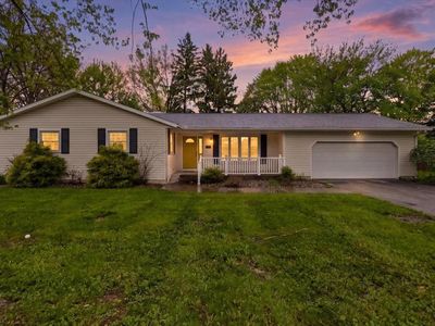 1062 Shady Ln